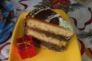 Tort cu crema de nuca