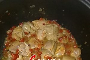 Mancare de castraveti cu rasol de porc.