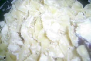 Farfalle cu jambon de Serrano