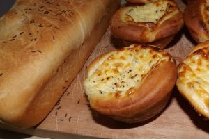 Briose aperitiv cu branza si chimen