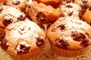 Muffins cu vişine (reţetă de post)