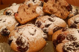 Muffins cu vişine (reţetă de post)