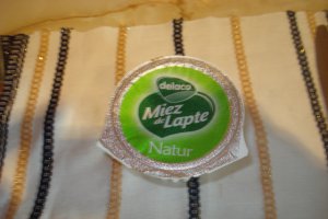 Mamaliguta cu branză de vacă şi Miez de lapte Delaco