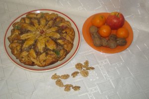 Cozonac floare cu mac si rahat