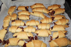 Cornulete cu cocos si nuca, de post