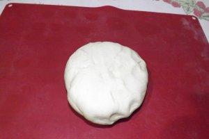 Pizza cu macrou afumat si calamar