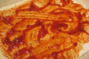 Rondele picante, din foietaj cu ketchup si chimen