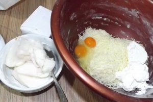 Aperitiv saratele cu cascaval