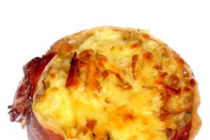 Mini-budinci imbracate in prosciutto