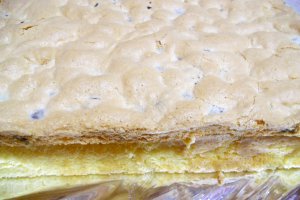 Prăjitură cu bezea şi cremă de portocale
