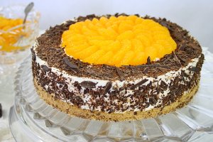 Cheesecake cu mandarine si ciocolata