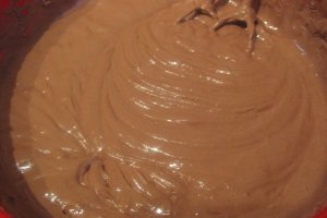 Prajitura "Acoperis de casa", cu piscoturi si crema de ciocolata