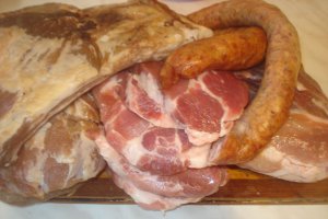Friptura din ''porcarii'' afumate si proaspete