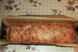 Rulada de carne cu ardei copti si oua