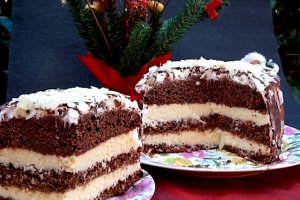 Tort cu crema de nuca de cocos