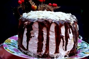 Tort cu crema de nuca de cocos