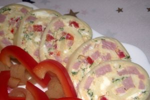 Aperitiv rulada de cascaval