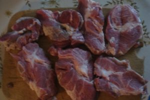 Carnita de porc fripta si caramelizata