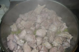 Carne de porc cu feta la cuptor