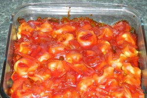 Tortellini cu prosciutto in sos dulce acrisor