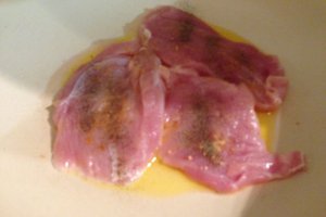 Piept de curcan tras in unt