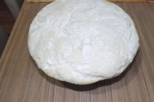 Chiftelute in aluat