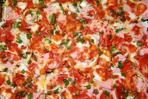 Pizza pe blat din paine