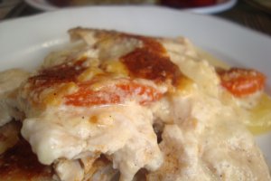 Pui cu cartofi si sos bechamel