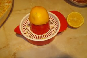 Salata de varza alba cu morcov ras