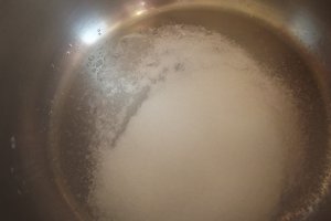 Prajitura cu crema de lapte caramelizat ( reteta nr. 200)