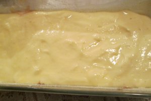 Budinca de branza dulce cu dulceata de gutui