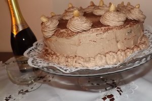 Tort cu migdale, crema de lapte si ganache