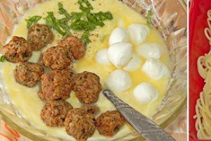 Paste cu chiftelute la cuptor