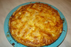 Tarta cu piept de pui si aluat cu osanza