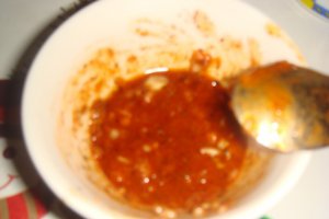 Ceafa de porc la gratar cu piure si sos de usturoi cu nucsoara