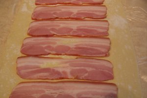 Aperitiv cu foietaj si bacon