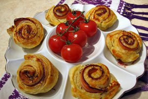 Aperitiv cu foietaj si bacon