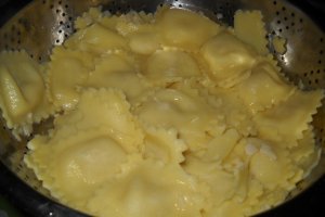 Gratin de ravioli cu gorgonzola