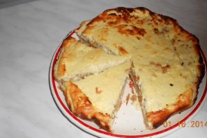 Tarta cu ceva fin pufos si aluat cu osanza