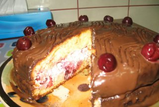 Tort cu crema de branza