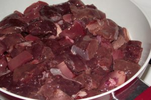 Maruntaie de porc, cu mamaliga