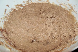 Tort cu crema de unt si nuca