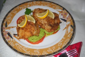 Peste cu pasta de avocado