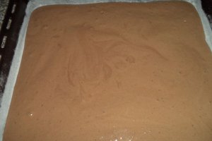 Prajitura cu migdale si crema aromata