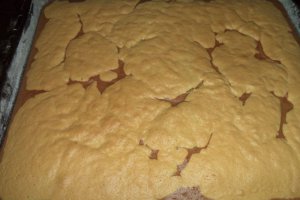 Prajitura cu migdale si crema aromata