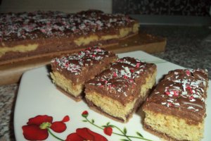 Prajitura cu migdale si crema aromata