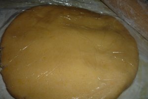 Tarta cu crema de lamaie si bezea