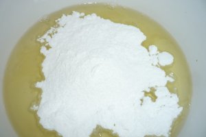 Tarta cu crema de lamaie si bezea