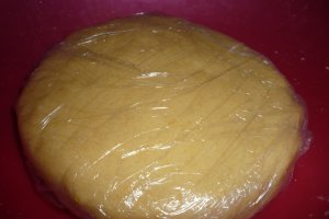 Tarta cu crema de lamaie si bezea