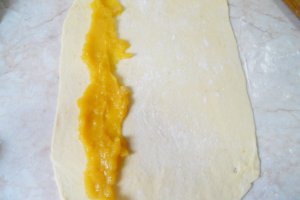 Brioşe cu cremă de portocale